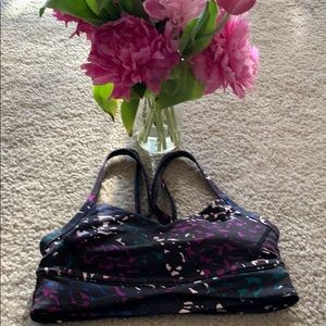 Size 6 lululemon sports bra